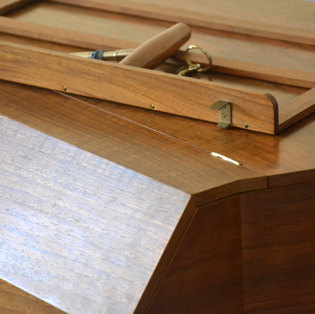 Arnold Dolmetsch harpsichord for sale in Pays de la Loire