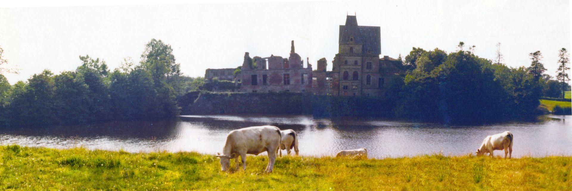 chateaux in the vendee best with children