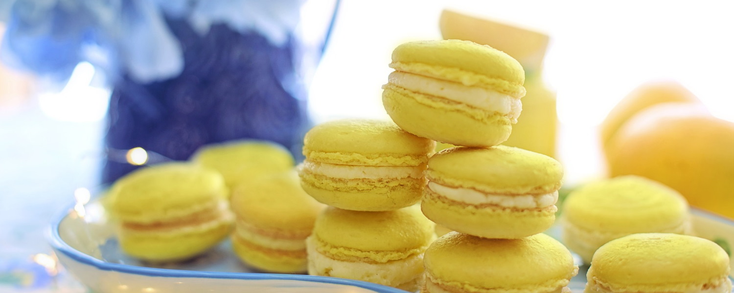lemon macarons